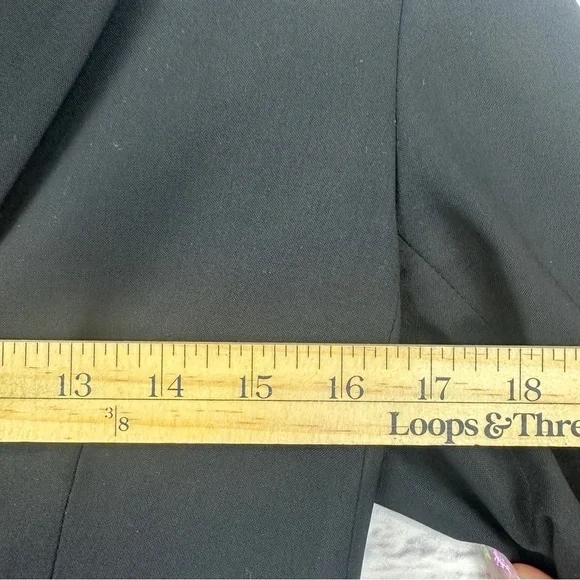 Theory Women’s Virgin Wool Nicholle 2 Sevona Black 2 Button Blazer Size 4 Career - Picture 8 of 11